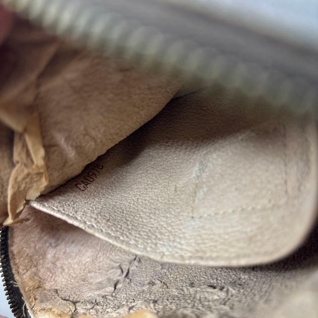 LOUIS VUITTON ポシェット コスメティック PM モノグラム ポーチ