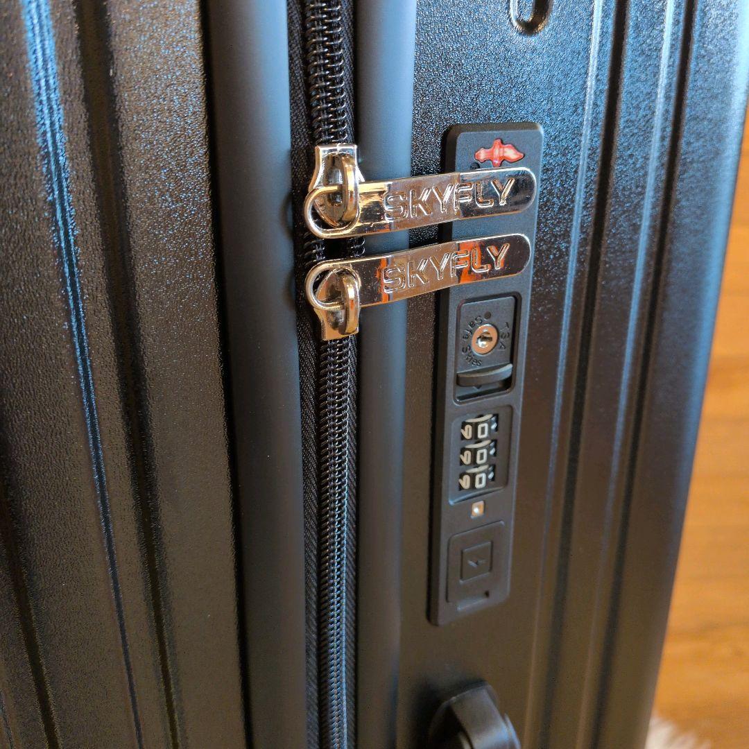 キャリーケース L ブラック黒 88L 耐衝撃 TSA カップホルダー USB