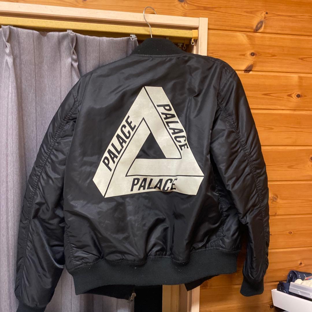 PALACE ブラック MA-1ジャケット