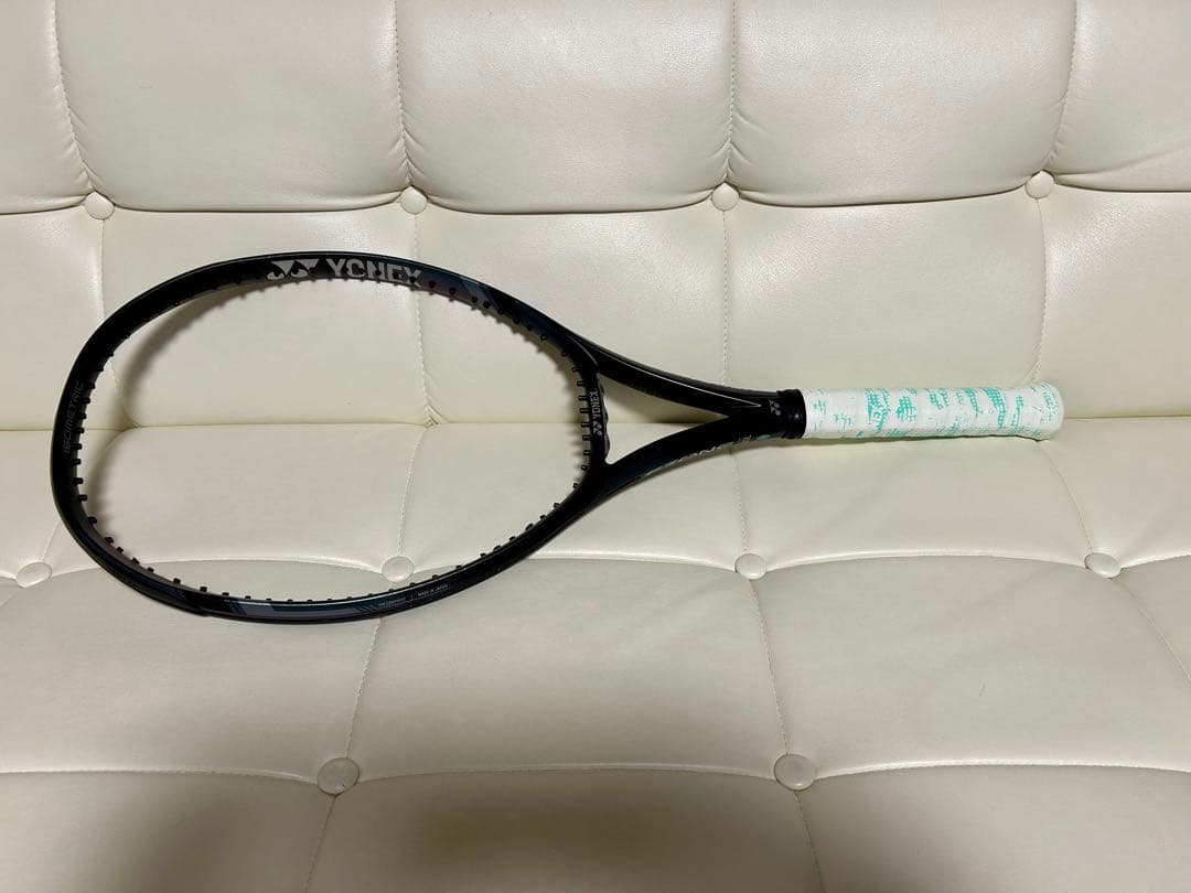 YONEX Eゾーン100L／G2（2024）USED美品