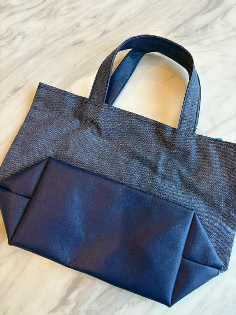 familiar ミニデニムバッグ　刺繍　ファミちゃん