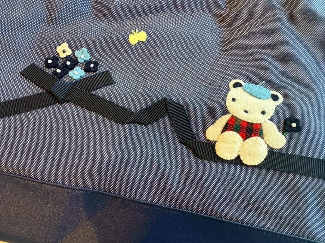 familiar ミニデニムバッグ　刺繍　ファミちゃん