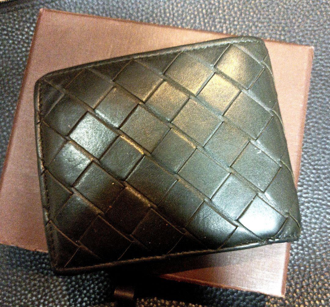 BOTTEGA２つ折り財布マキシイントレチャート