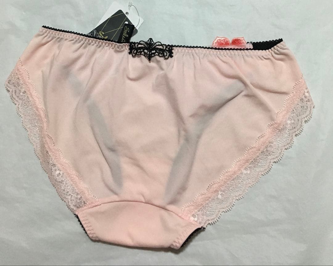 新品　ワコール　サルート 93G ブラジャー D75 ショーツL