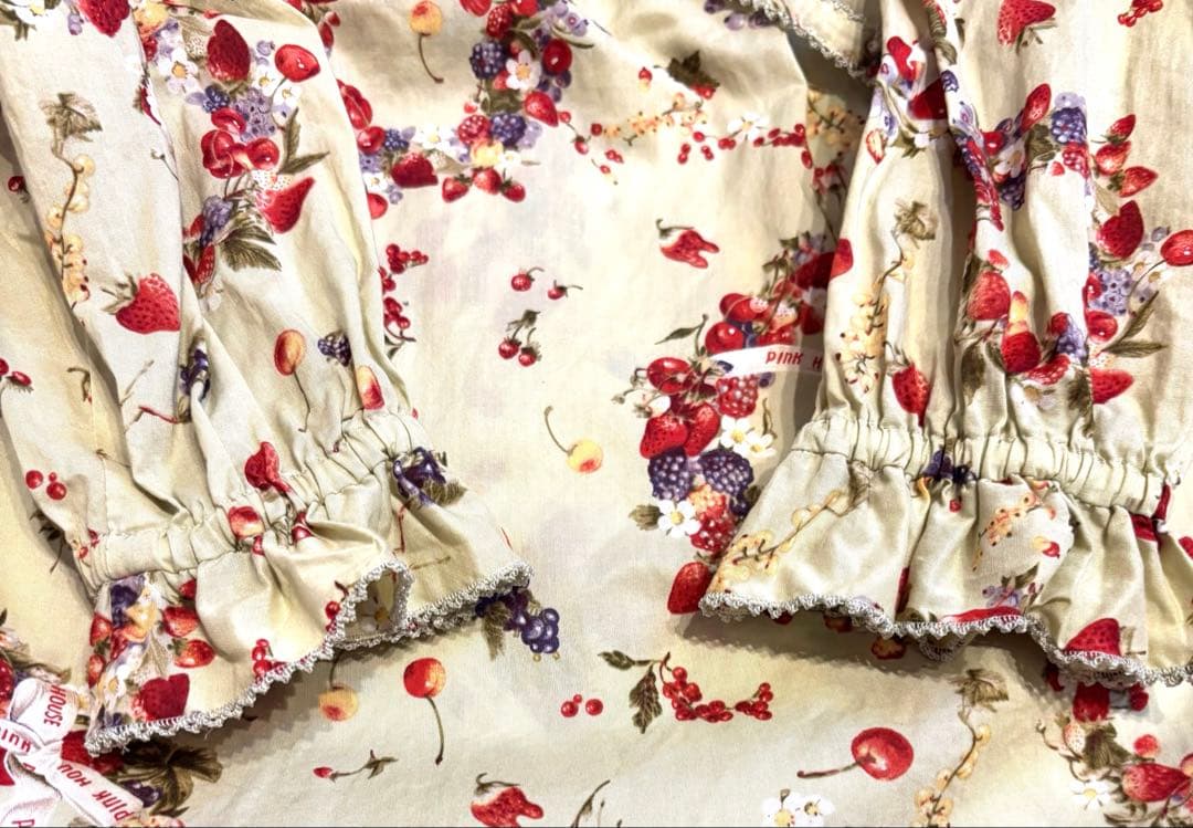 ピンクハウス♡苺リース　オリーブグリーン ミニワンピース