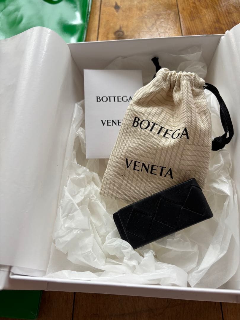 BOTTEGA VENETA ブラック マネークリップ　新品未使用　ラッピング有
