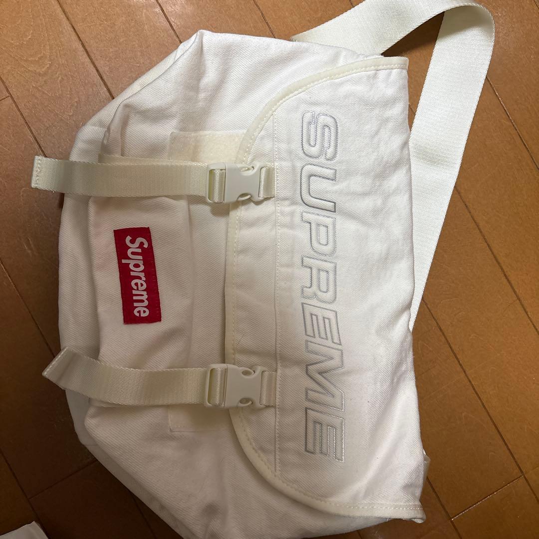 Supreme メッセンジャーバッグ ホワイト