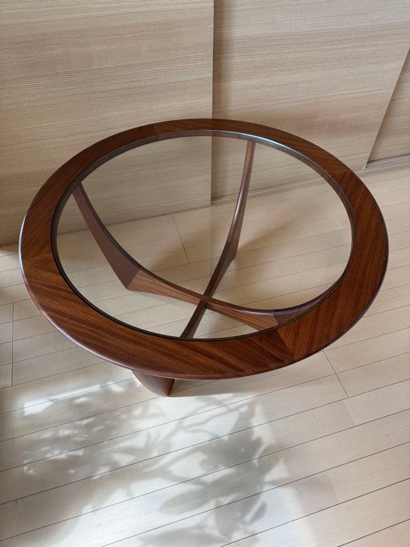 G-PLAN round glass table コーヒーテーブル