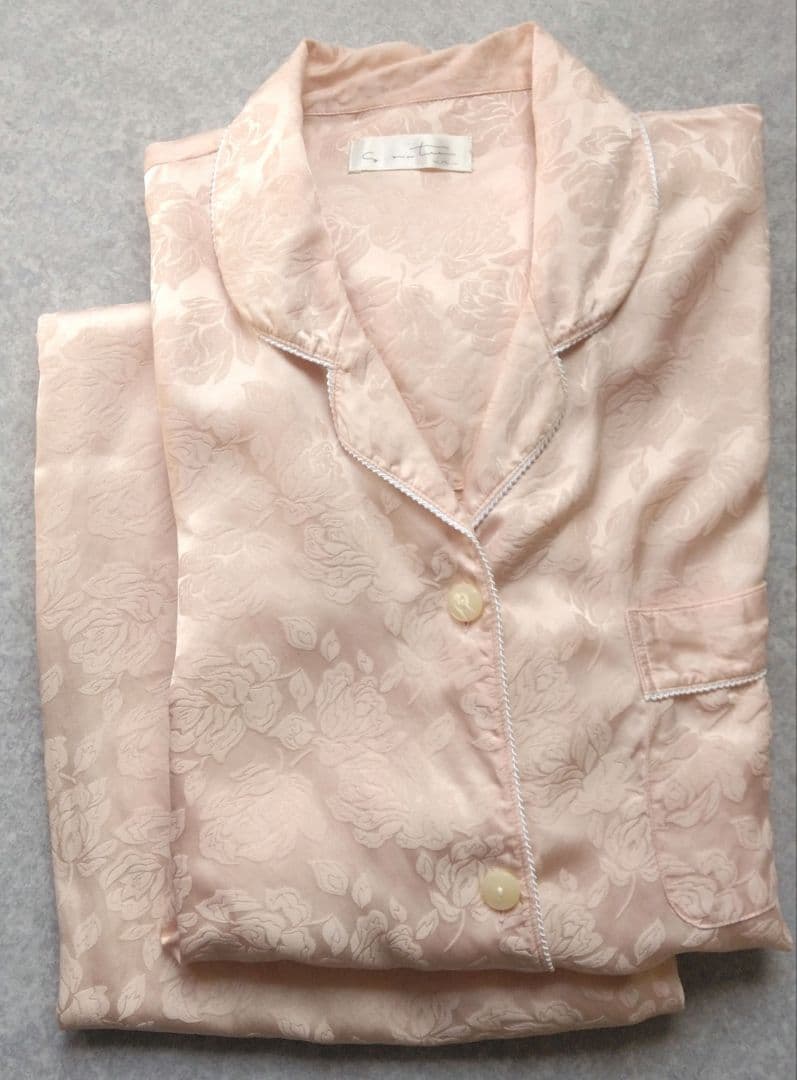 ギャルソンヌ　シルク　レディース　パジャマ