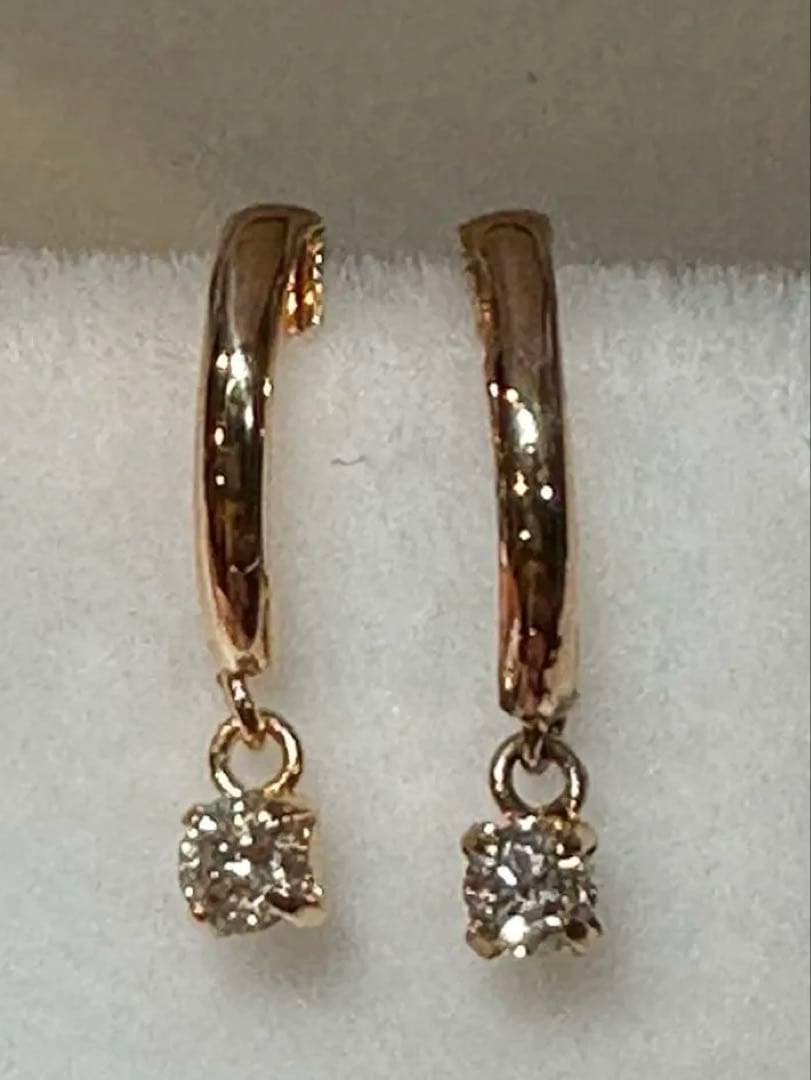 k18 ダイヤモンド計0.15カラットピアス