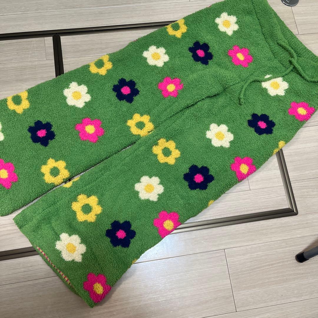 ウィグルウィグル　パジャマ