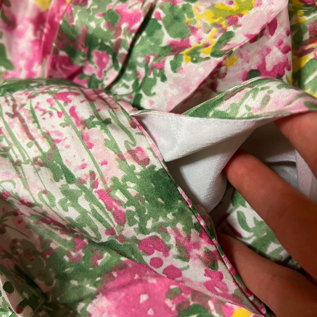 美品 ブルマリン Blumarine 花柄ギャザーフレアシルクスカート