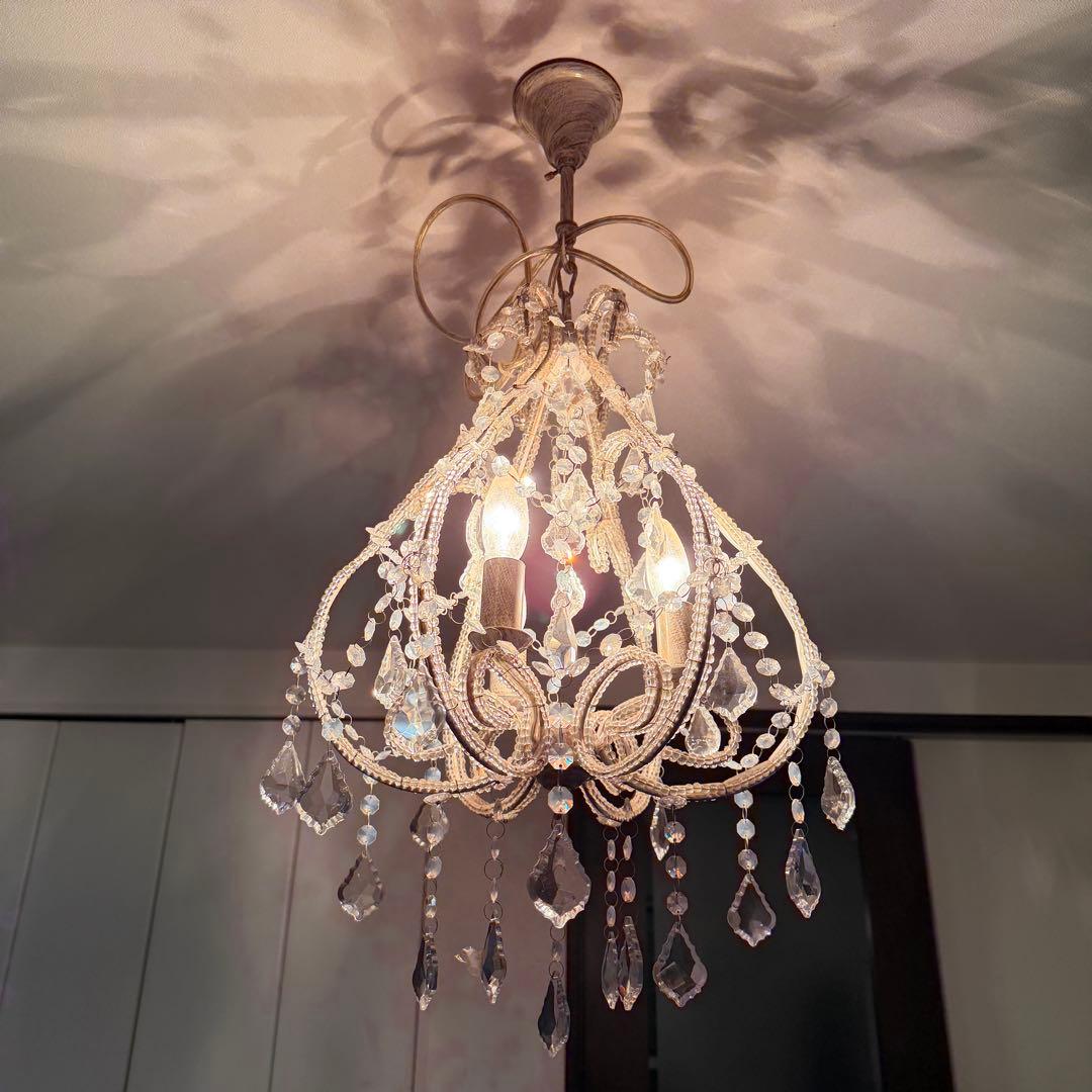 クリスタルシャンデリア 3灯 クラシック　アンティーク