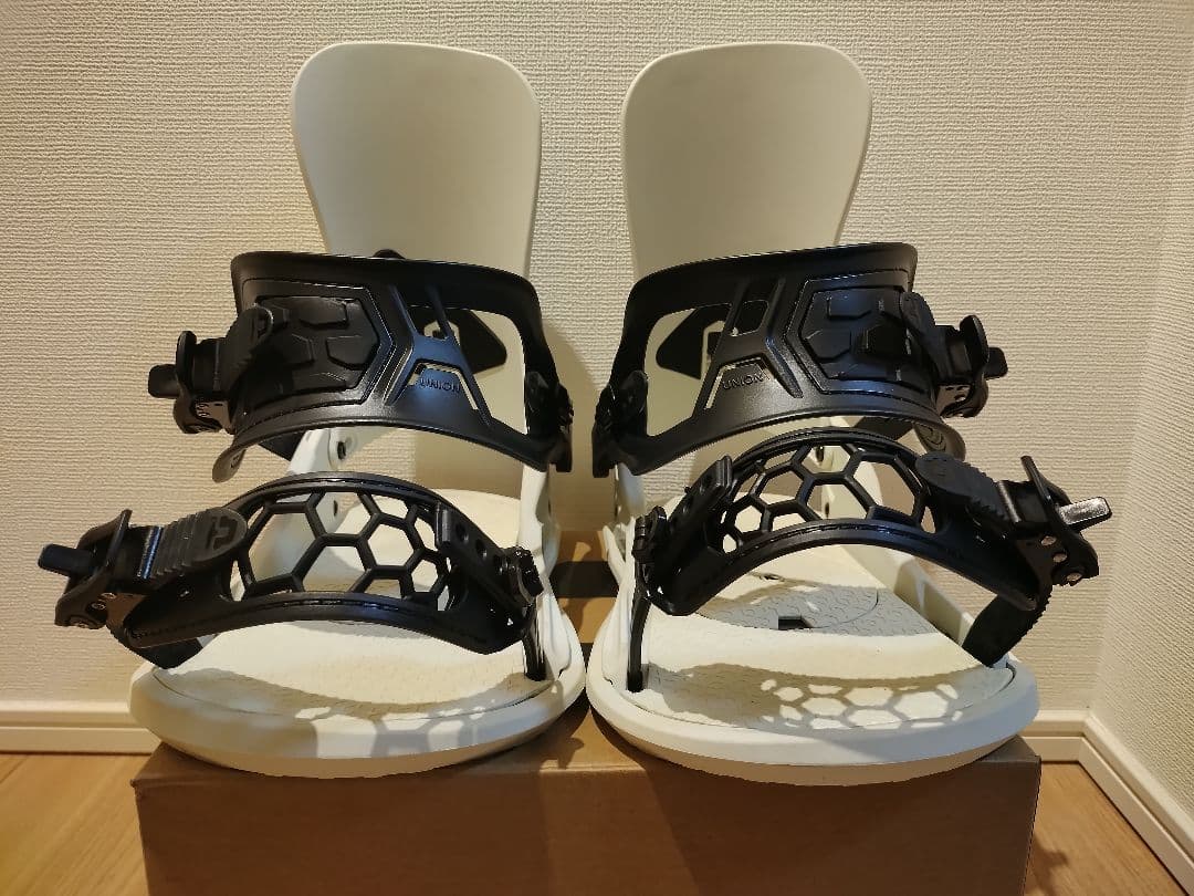 UNION STRATA Mサイズ 24-25