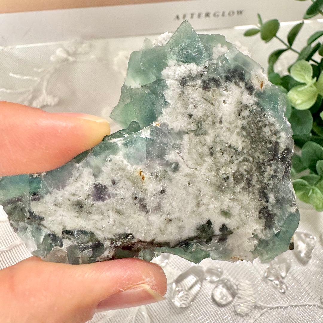 【D256】八面体 グリーンフローライト 内モンゴル 鉱物 標本