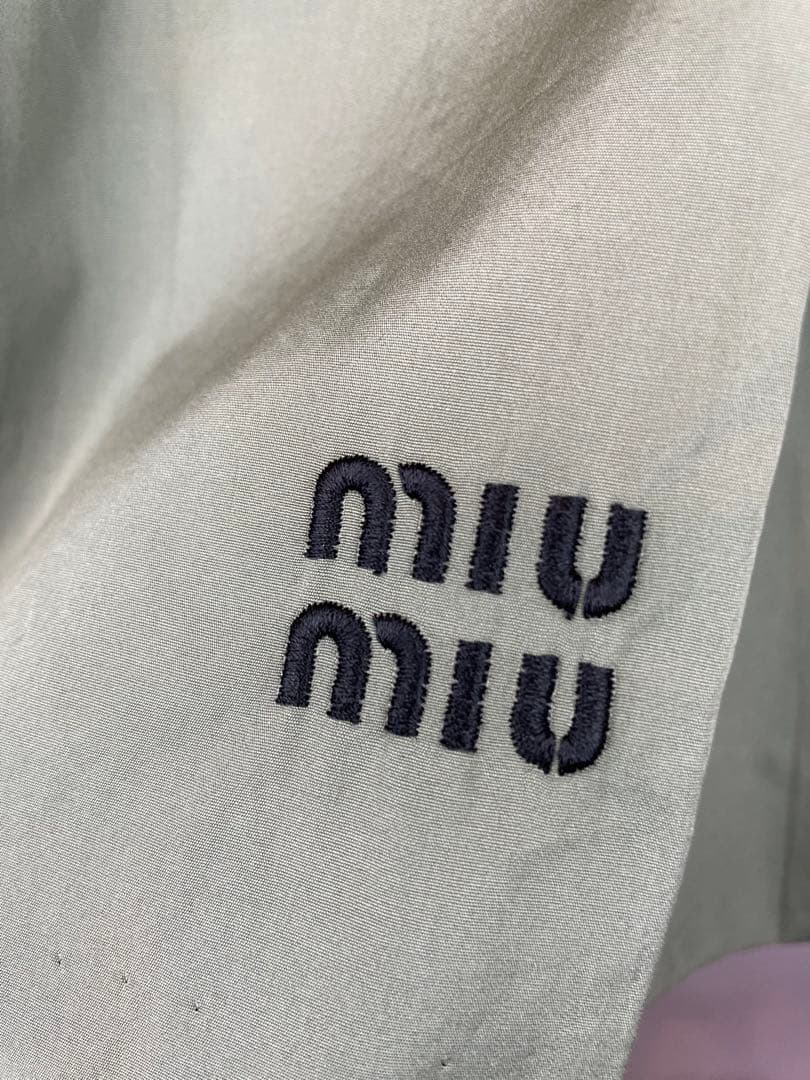 [キズ•汚れ有り] MiuMiu プリーツ カーキ スカートSize 40