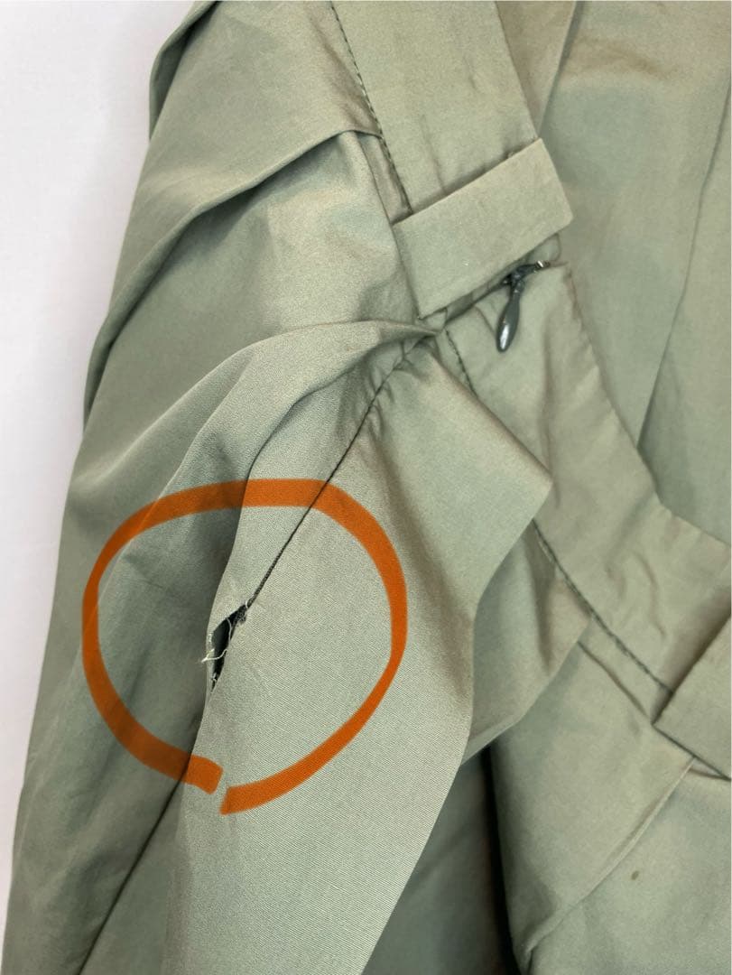 [キズ•汚れ有り] MiuMiu プリーツ カーキ スカートSize 40