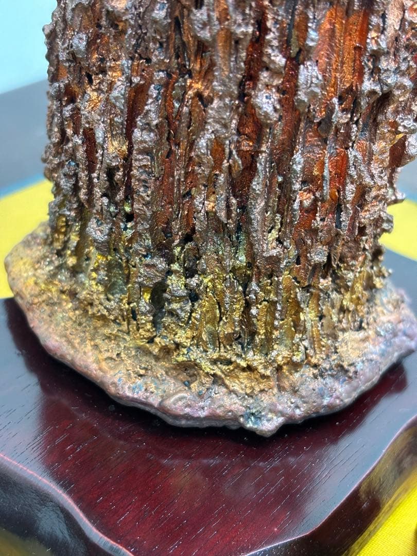 置物 ガラスケース入り 住友金属銅山　銅滴　塔状 木製台座付き