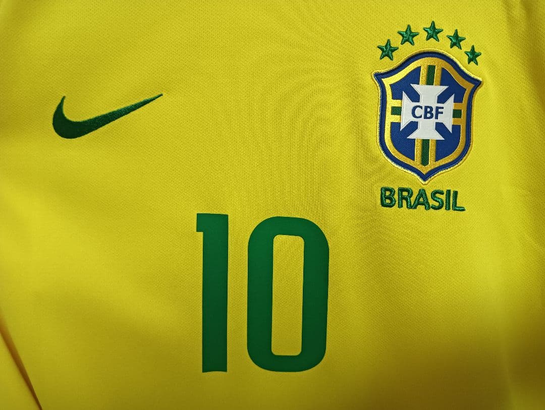 ナイキ ブラジル代表 ネイマール ユニフォーム 18/19ホームM 紙タグ付き