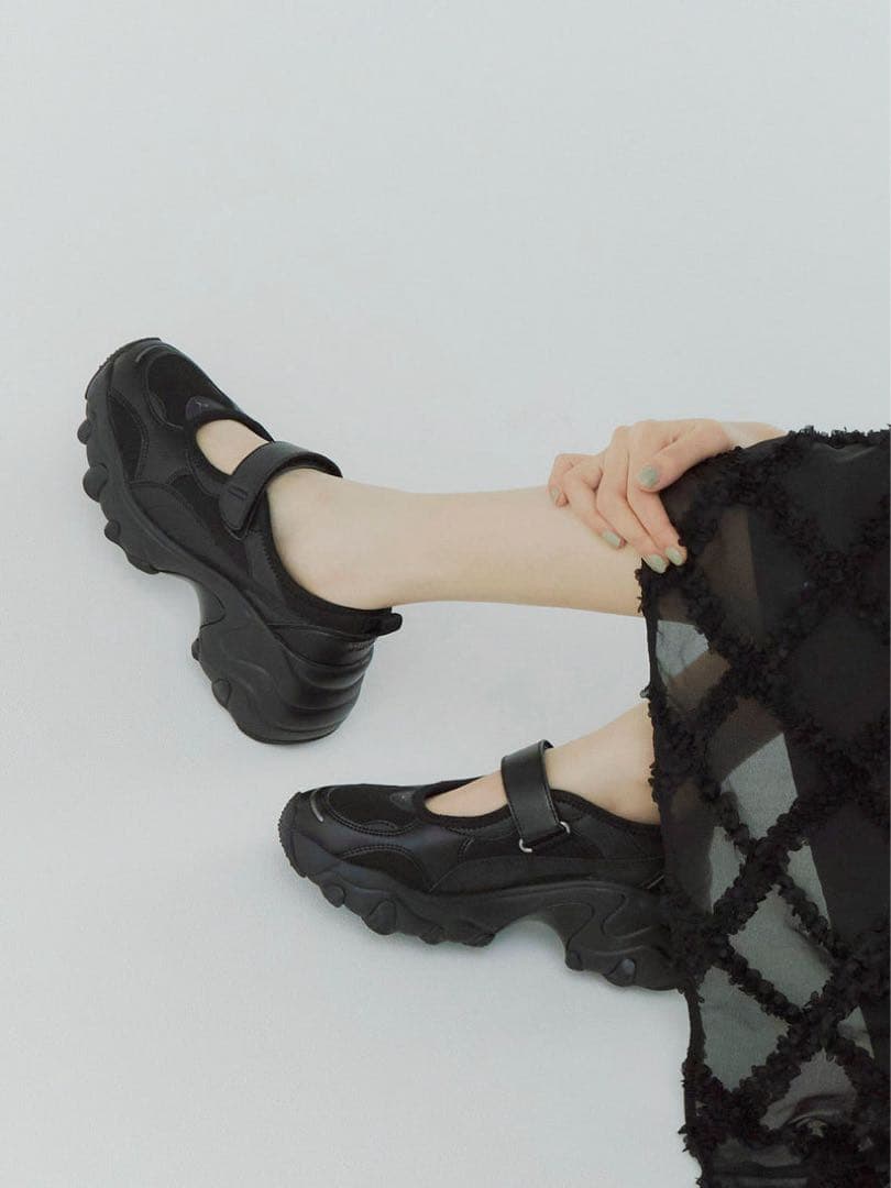 美品☆PUMA プーマ　ウィメンズ　パルサー ウェッジ サンダル 24cm