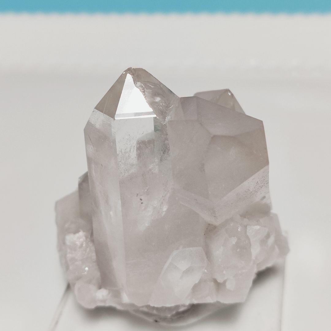 パワーストーン　天然石　水晶　クラスター　レインボー入り　101g　No.290