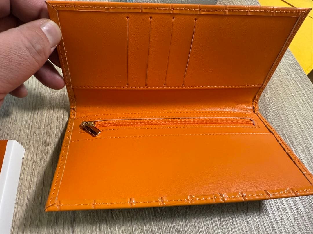 皇居財布　新品未使用　牛革　人気　クロコ柄