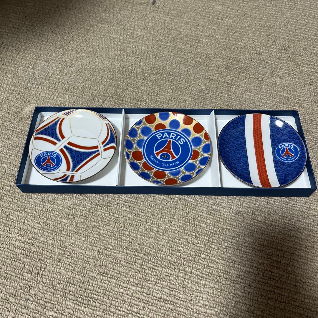 PSG パリサンジェルマン　小皿3枚　プレゼントに最適