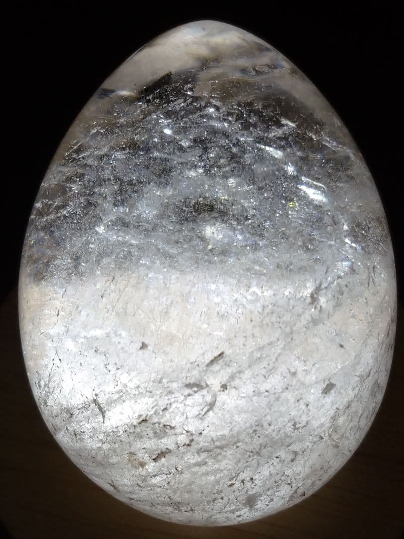 天然石■スモーキールチルクォーツ■虹入り■エッグ■卵■たまご■台座付き■レア