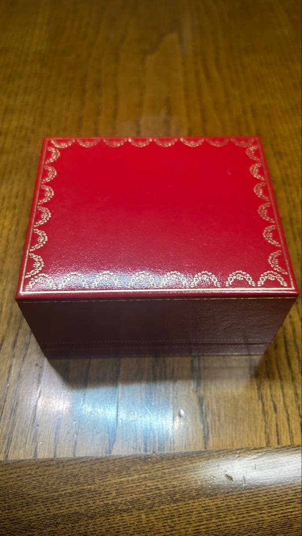 Cartier 腕時計　レディース　中古