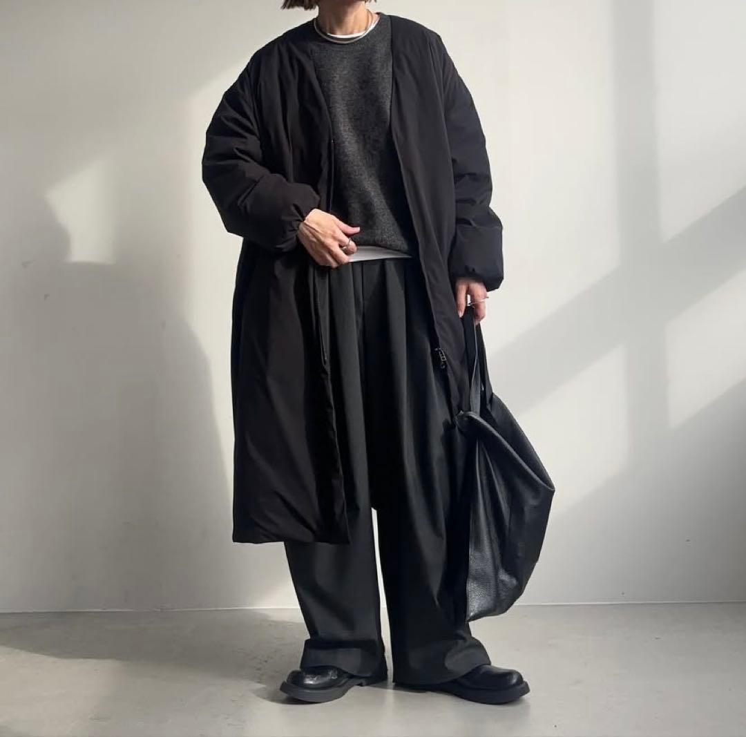 ソラモナポッシェ　Ｖネックライトダウンコート