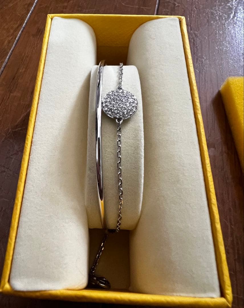 SWAROVSKI Sublima バングルホワイト, ロジウム・プレーティング
