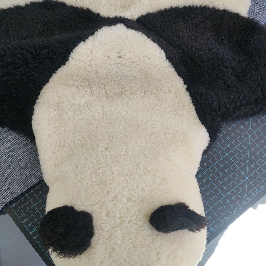 1mぐらい　北京　パンダの敷物　中国　昭和　中古　パンダ　ラグ　姿　敷物