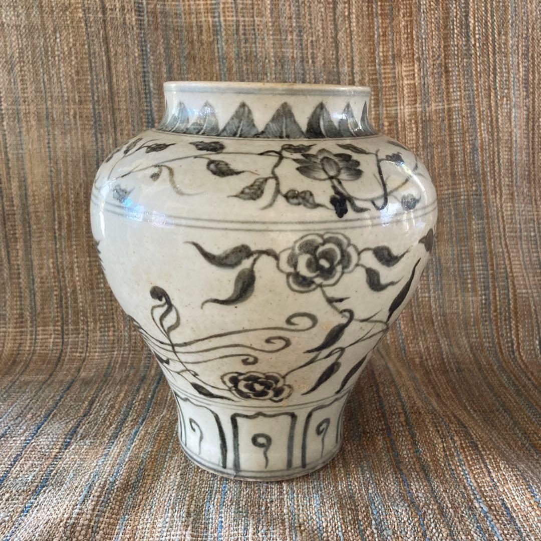 東南アジアの壺　花器