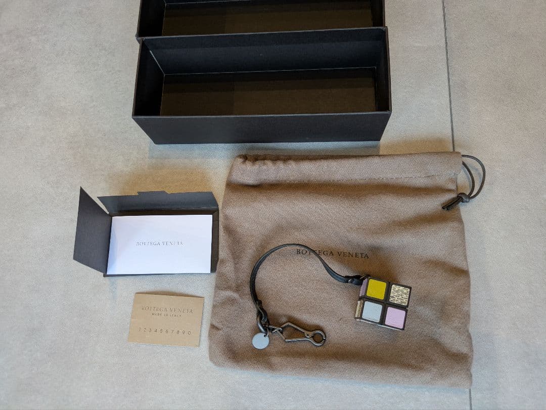 BOTTEGA VENETA カラーキューブ バッグチャーム 美品