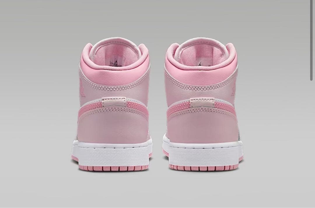 限定カラー【新品】NIKE GS AIR JORDAN1 MID　パールピンク