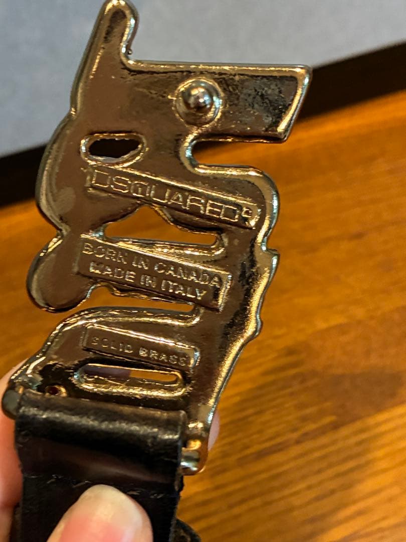 【DSQUARED2】 レザー ベルト イタリア ディースクエアード 黒 白