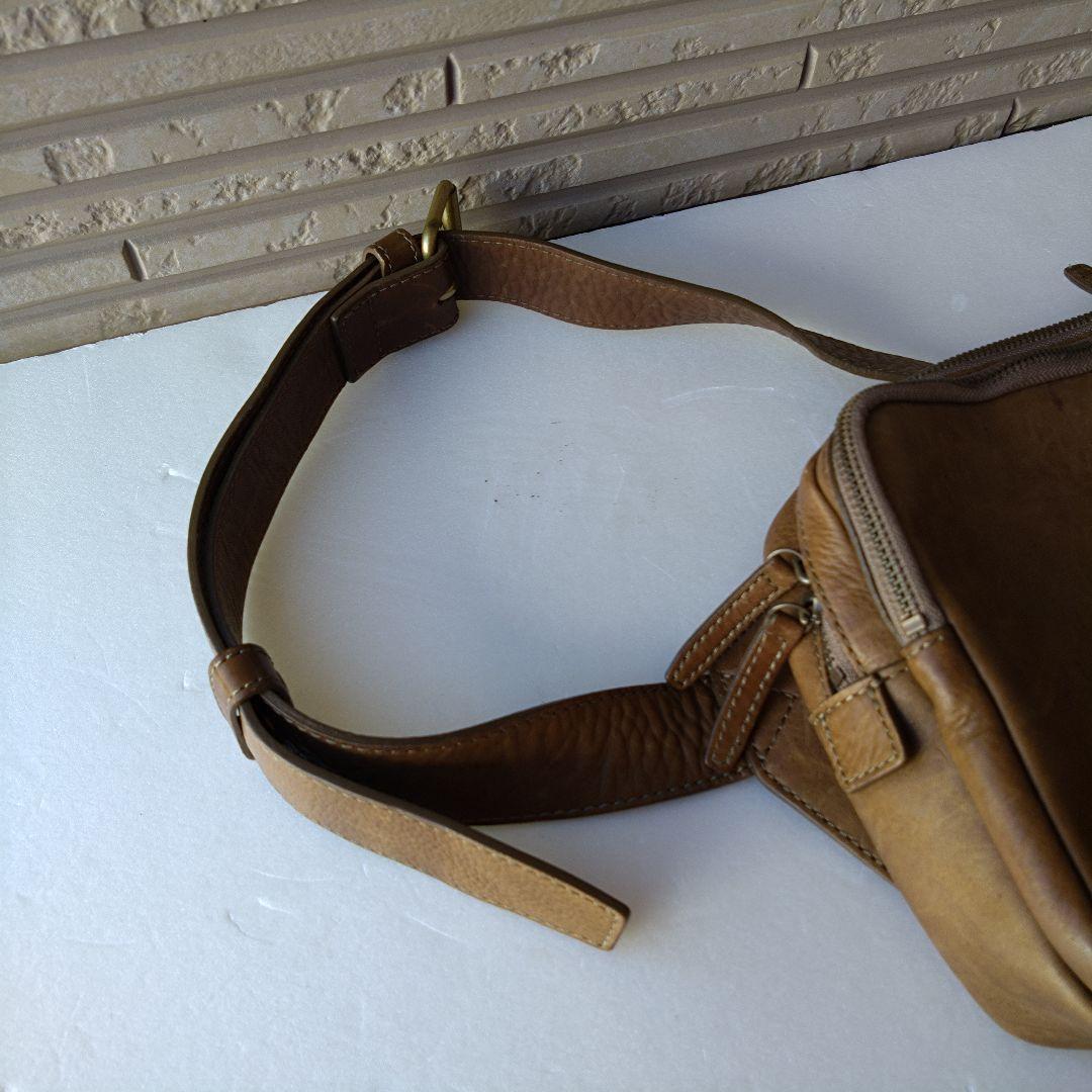 土屋鞄　ビークル　トリジップ　ボディバッグ　ウエストバッグ　ショルダーバッグ