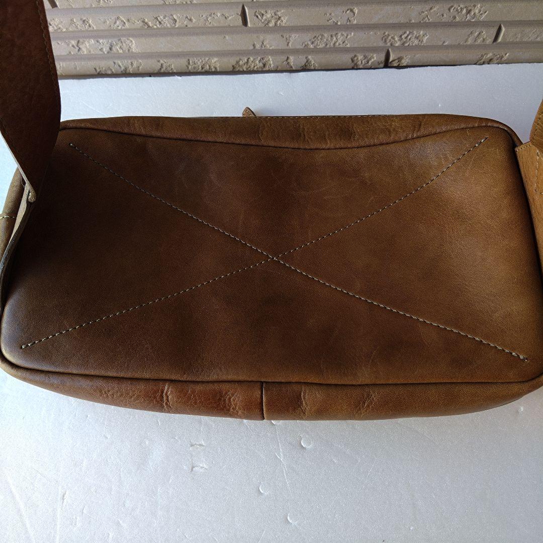 土屋鞄　ビークル　トリジップ　ボディバッグ　ウエストバッグ　ショルダーバッグ