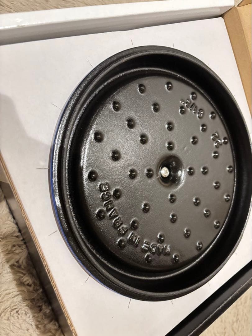 新品　STAUB ホーロー鍋 22cm ブルーベリー　未使用品　正規品