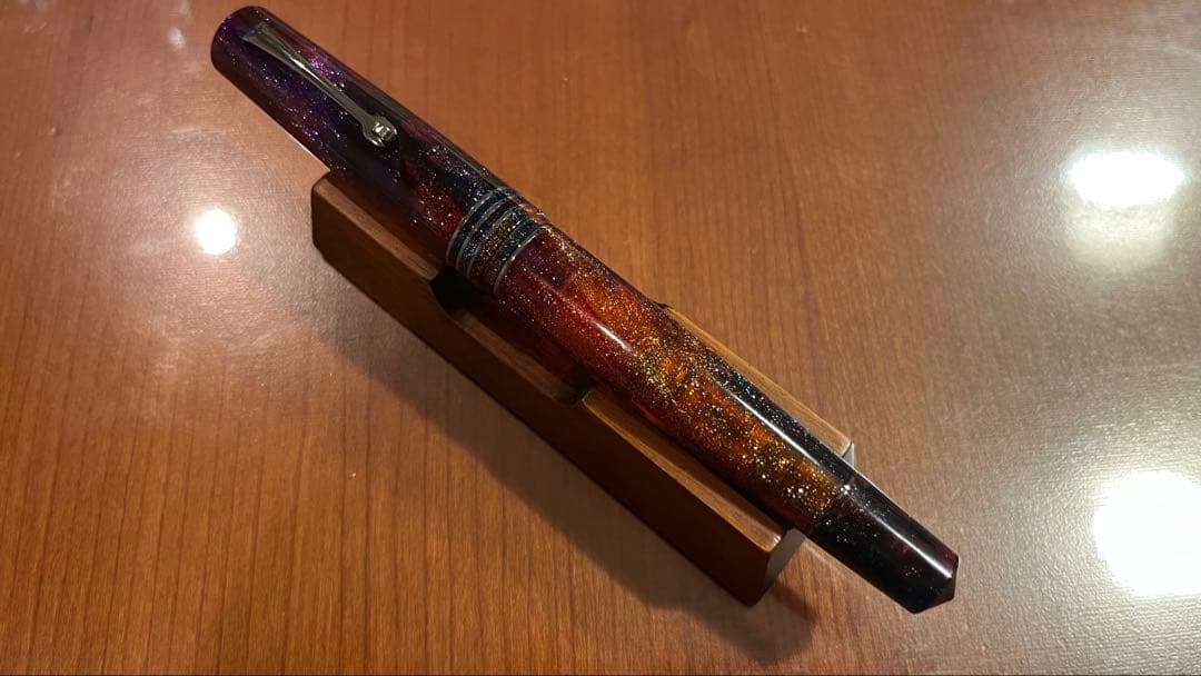 レオナルド　限定生産品　MZG ギャラクシープライム　万年筆　#8 チタンニブ