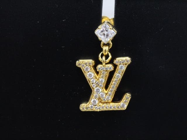 ◇Louis Vuitton ピアス レディLV ロゴピアス M01844