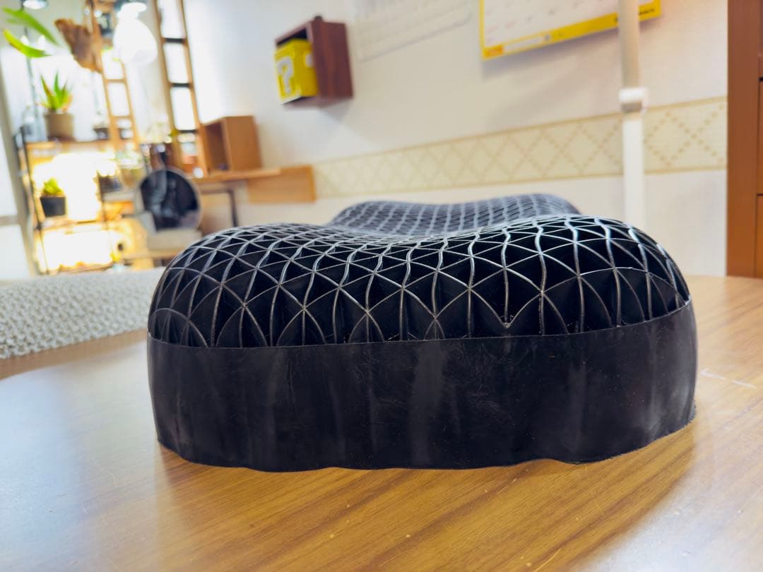 美品★定価2.2万】ヒツジのいらない枕　極柔【最上ビッグモデル】ブラックレーベル