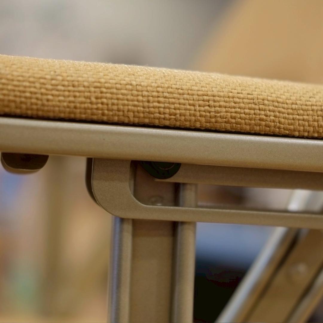 クラリン社 フォールディングチェア パシフィックファニチャーサービス