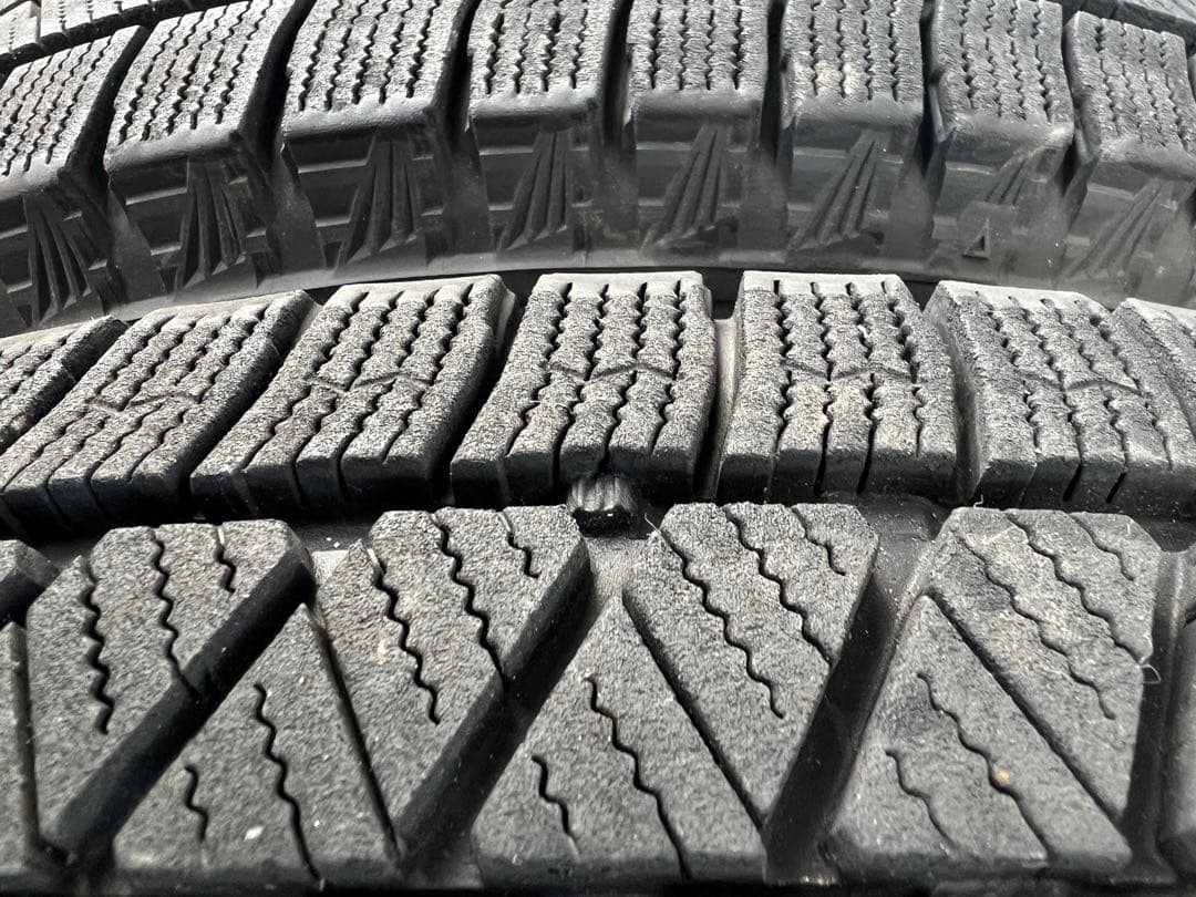コウブリヂストンスタッドレス185／65R15 88Q