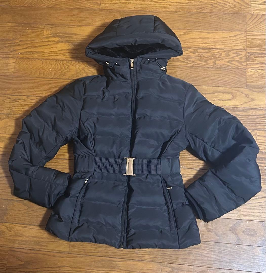 zara 2026年製 スリムフィットショートアノラック　ダウン