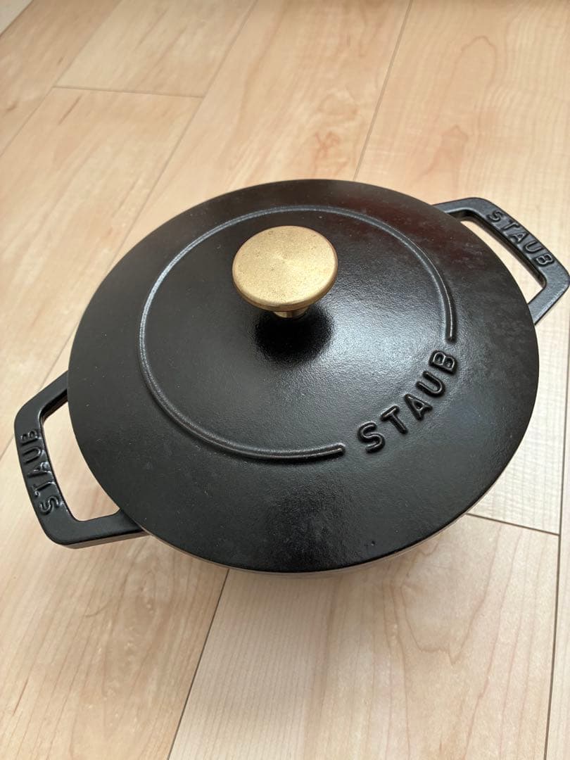 STAUB 鋳鉄ワナベ ブラック M 18cmホーロー 鍋 炊飯 2合