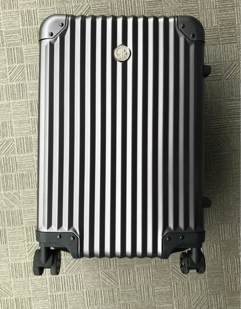 メルセデスベンツ　AMG スーツケース　黒