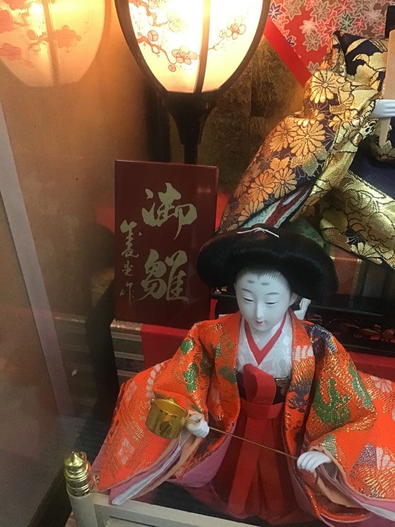 雛人形セット 豪華な飾り台付き