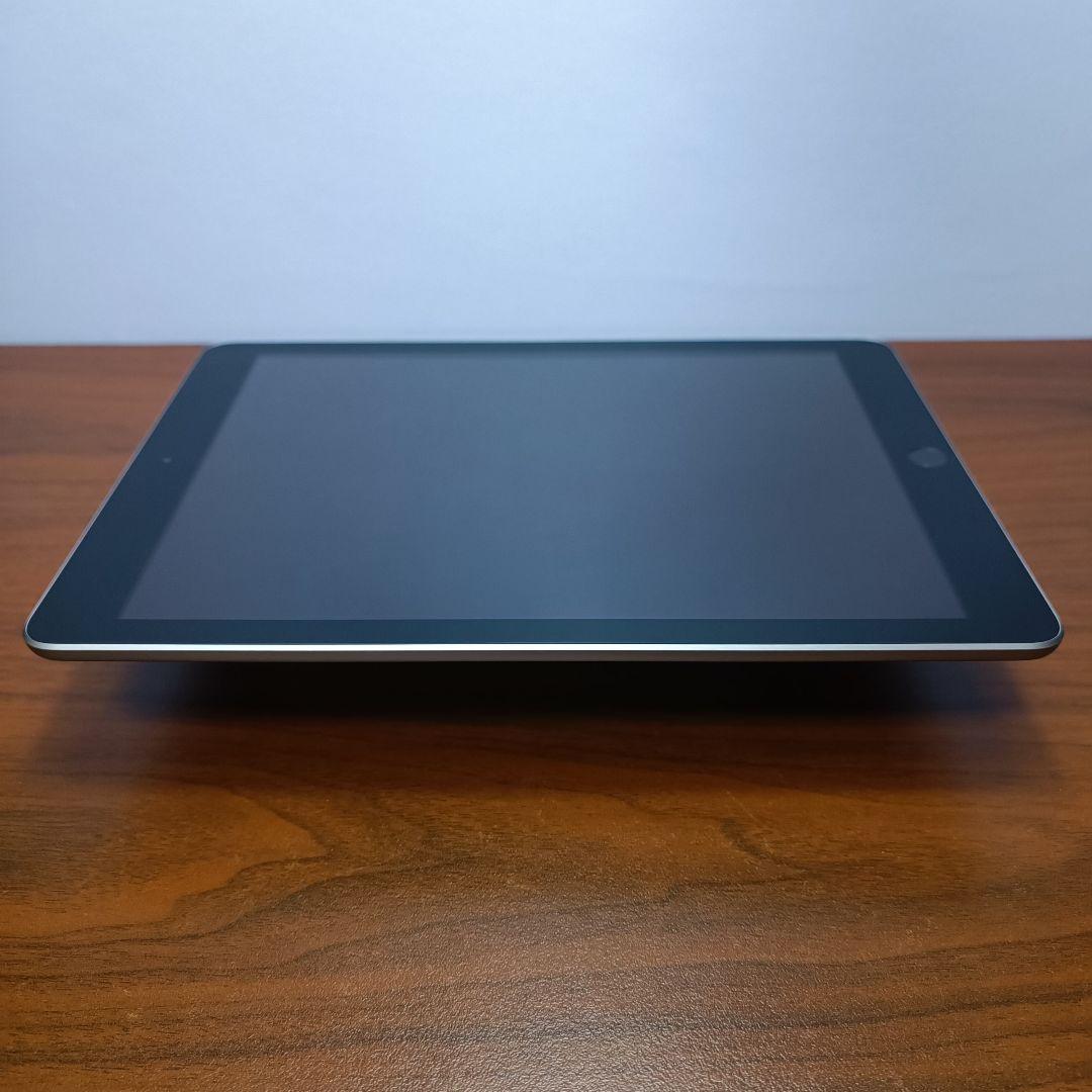 (美品) iPad 9.7 第6世代 WiFi 32GB キーボード付き
