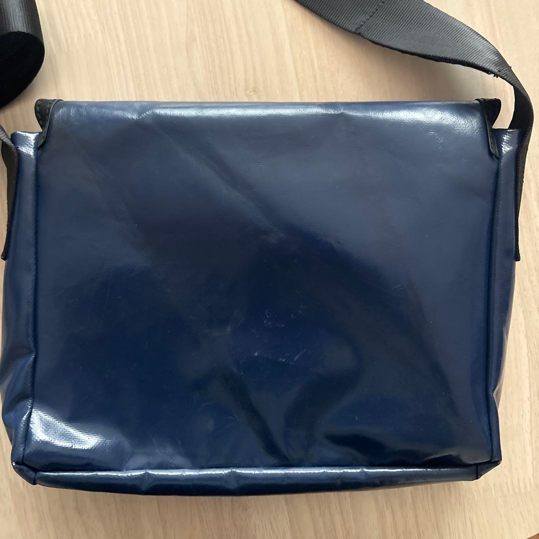 FREITAG メッセンジャーバッグ ネイビー